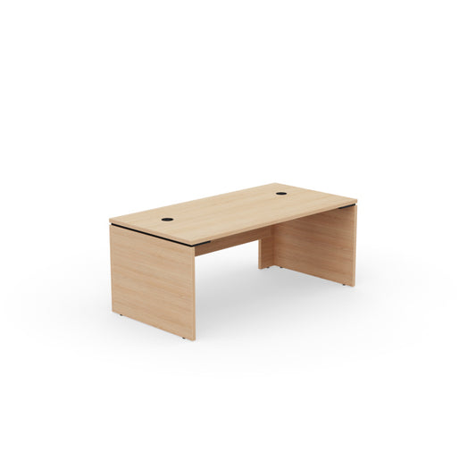Bureau de direction rectangulaire Kara finition Chêne Naturel avec système de gestion des câbles intégré.